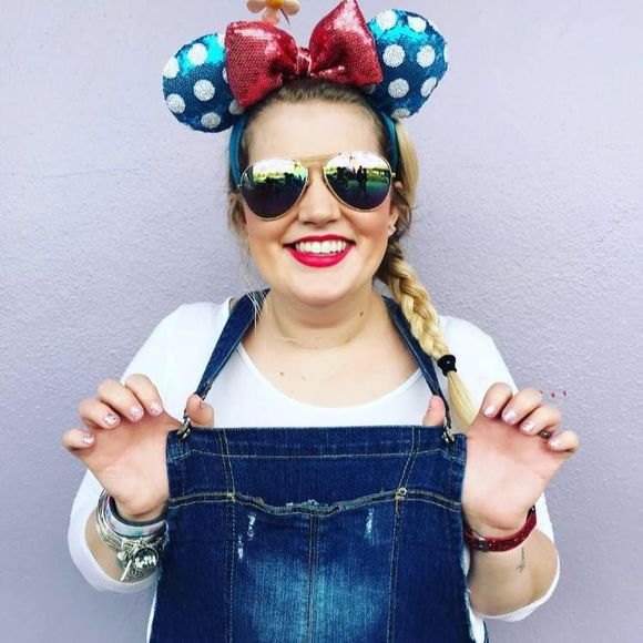 Meet your Posher, Tara - Picture 1 of 1